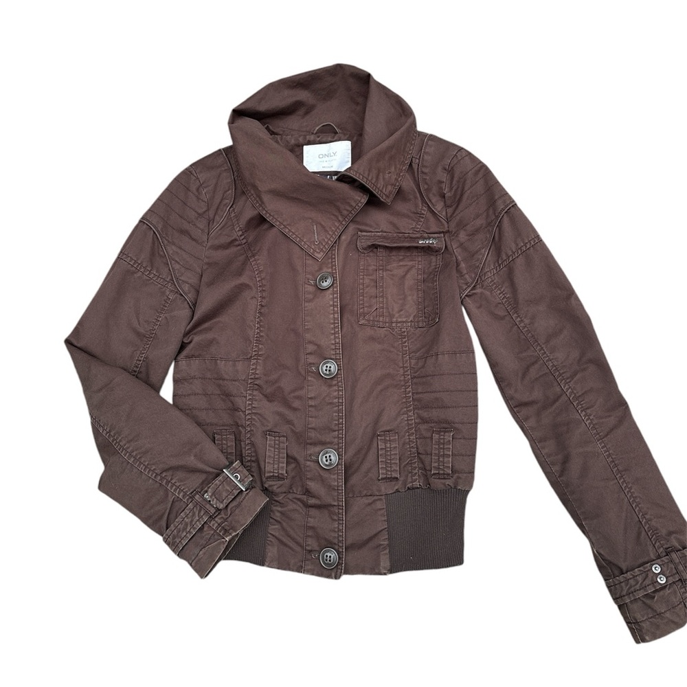 ONLY Fall Jacket with lining, buttons and elastic waistband.